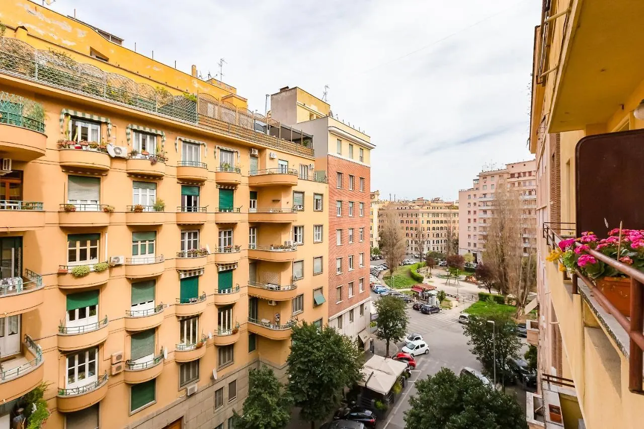 Lovely Apartment In Prati Near Vatican Roma