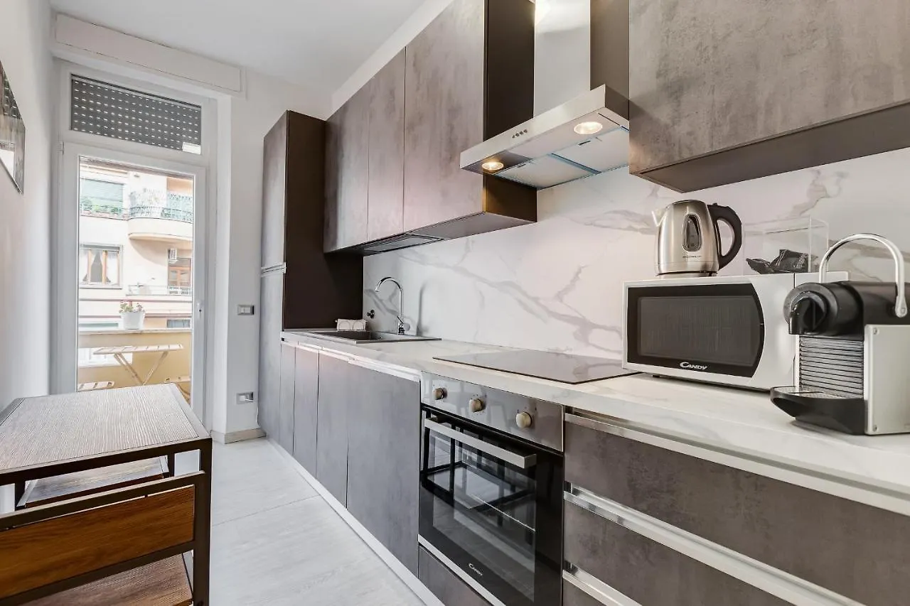 Lovely Apartment In Prati Near Vatican Rome